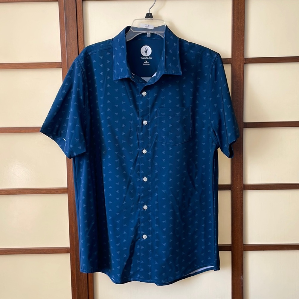 toes on the nose “shaka” print mens button down / L